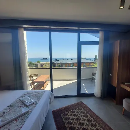 Bed & Breakfast Queen Seagull Boutique