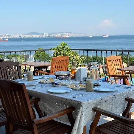 Queen Seagull Boutique Couette-café 4*