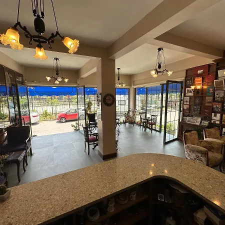 Queen Seagull Boutique Bed & Breakfast 4*