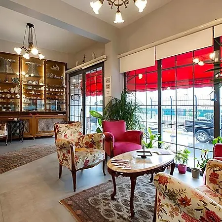 فندق مبيت وإفطار Queen Seagull Boutique 4*
