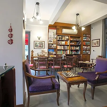 Queen Seagull Boutique فندق مبيت وإفطار اسطنبول