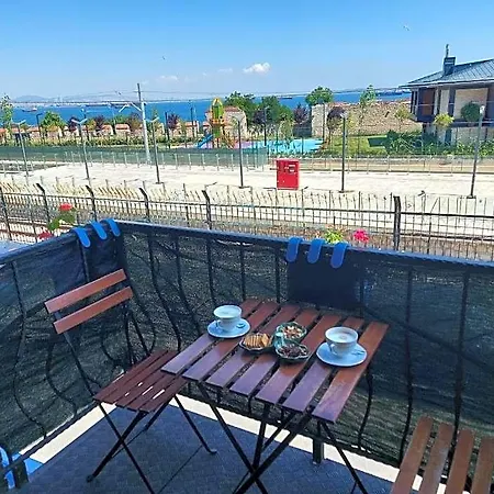 Queen Seagull Boutique 4*