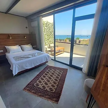 Queen Seagull Boutique Couette-café 4*