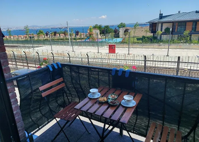 Queen Seagull Boutique Bed & Breakfast 4*