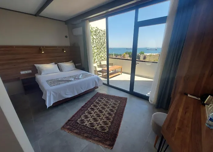 Queen Seagull Boutique Bed & Breakfast 4*