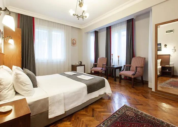 Queen Seagull Boutique 4*