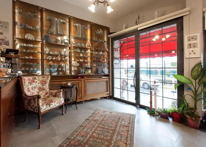 Queen Seagull Boutique Bed & Breakfast 4*