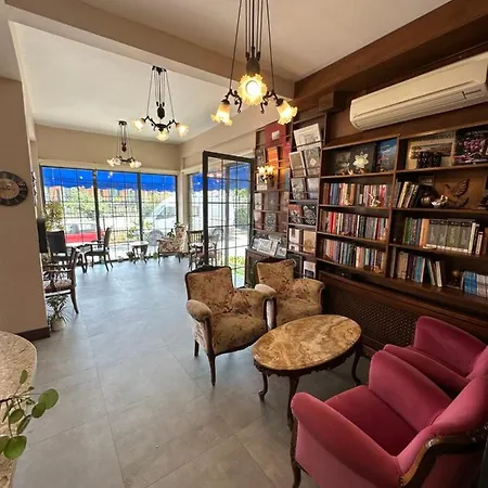 Oda ve Kahvaltı Queen Seagull Boutique İstanbul